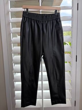 Ann Taylor Black Faux Leather Cropped Pants